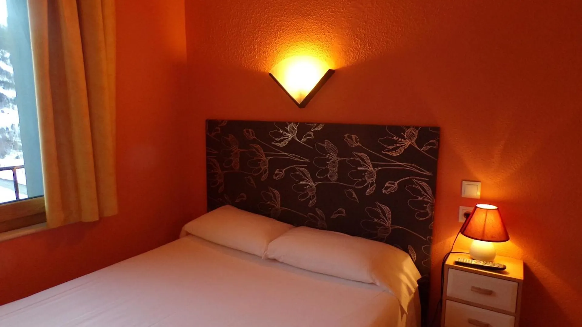 Hotel Roc de St Miquel&Apartment Soldeu 2*,  Andorre